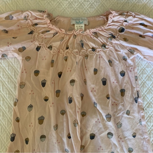 Adorable Feather Baby Matching Dress and Legging Set - Picture 2 of 6